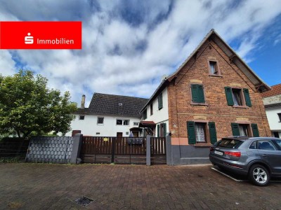 Gebäudeensamble auf schönem Eckgrundstück in Erlensee Rückingen