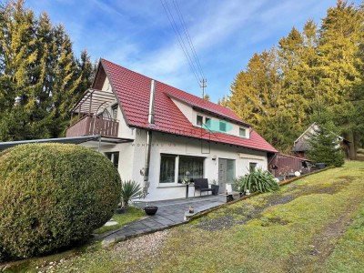 Neuwertiges 2 Familienhaus in idyllischer Lage von Wüstenrot/ Stangenbach