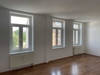 3 Raum Wohnung mit Balkon und Stellplatz