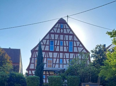 Erstbezug nach Ausbau: 4-Zimmer Maisonette in denkmalgeschützter Fachwerkscheune in Backnang