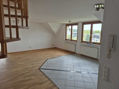 Geschmackvolle, gepflegte 3-Raum-Maisonette-Wohnung mit Balkon in Bahlingen am Kaiserstuhl