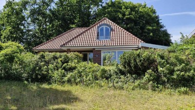 Bungalow mit großartigem Seeblick und Badestelle im See