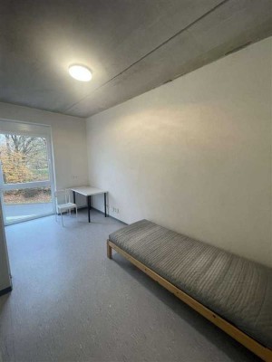 ***Kleine Wohnung in dem Studentenwohnheim frei***