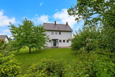 Ländlich leben, stadtnah wohnen: Haus mit großem Garten in Ulm-Schaffelkingen