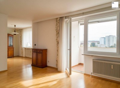 Charmante 4-Zimmer-Wohnung mit Loggia und großzügigem Schnitt