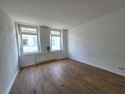 *renovierte, gemütliche 3 Zimmer Wohnung in Krefeld*