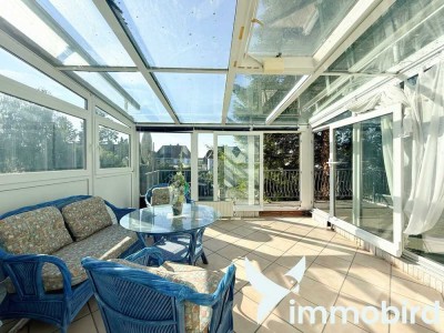 ***Charmante Doppelhaushälfte mit Garten und Wintergarten – Potenzial für die ganze Familie***