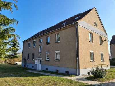 3 Zimmer Wohnung mit 2 Garagen - für Eigennutzer oder Kapitalanleger super geeignet