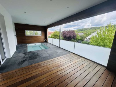 Exklusive Traumwohnung mit Pool, Kamin und Designer-Küche in 79576 Weil am Rhein