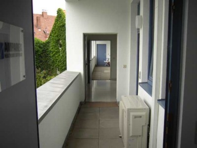 Leinfelden: In zentraler Lager ruhig mit Gallerie und Dach-Terrasse !