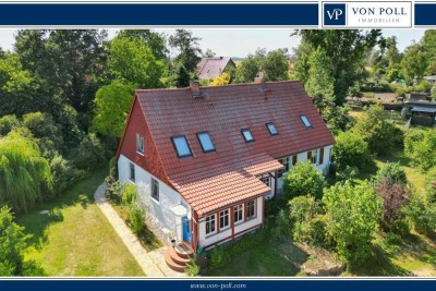 Charmantes Landhaus am Feldrand mit viel Nebengelass