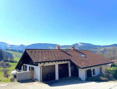 Traumhafte Aussichten - Modernisiertes Mehrfamilienhaus in idyllischer Ortsrandlage von Oberstaufen