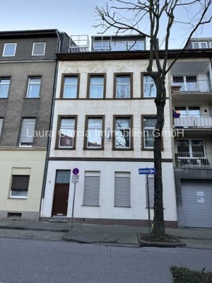 Ein teil saniertes Mehrfamilienhaus Nähe Aquis Plaza mit Anbau, 9 Wohneinheiten eine Büroeinheit!