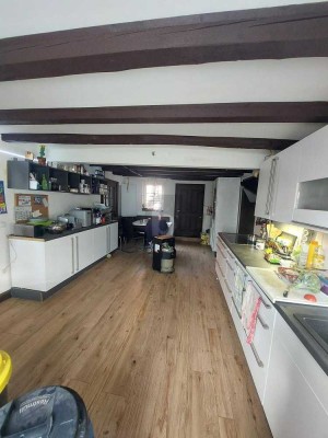 EXQUISITER BAUERNHOF MIT GROßEM GRUNDSTÜCK