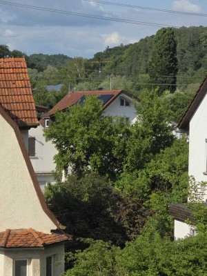 Erstbezug -3 Zimmer-Wohnung mit hochwertige Einbauküche