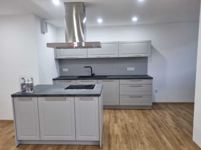 Freundliche Wohnung mit Einbauküche & Loggia in Altrip (barrierefrei)