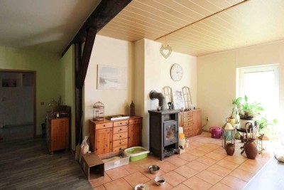 Doppelhaushälfte in Oldendorf – Privatsphäre, Natur & Ausbaupotenzial