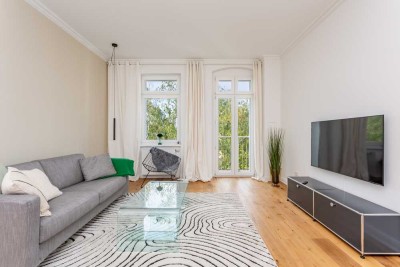 **Stilvoll wohnen im sanierten Altbau – Ruhige 2-Zimmer-Wohnung mit Balkon**