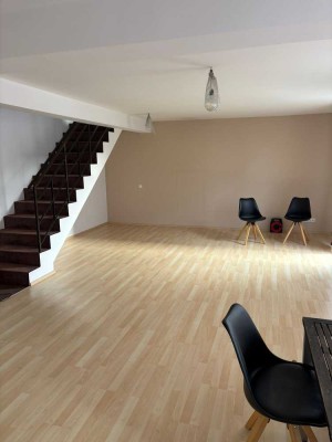 Attraktive 4-Zimmer Maisonette-Wohnung in Radevormwald