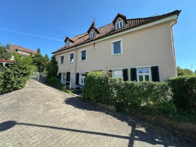 Besonderes Schmuckstück in einem historischen Gebäude – Ihr neues Zuhause mit Charakter und Charme!