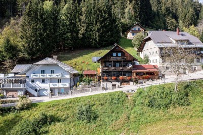 Idyllisches Mehrfamilienhaus mit unvergleichlicher Ruhelage und Panoramaaussicht