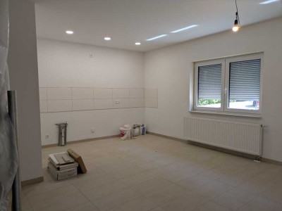 Erstbezug nach Komplettsanierung, 2,5-Zimmer Wohnung mit Balkon in Rodgau