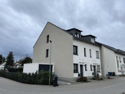 Schöne Doppelhaushälfte in Bickenbach an der Bergstraße zu vermieten!