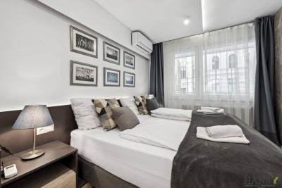Vollmöblierte 3-Zimmer-Wohnung mit Loggia &amp; zwei getrennt begehbaren Schlafzimmern! (WG-tauglich) 5 Gehminuten zur Mariahilfer-Straße