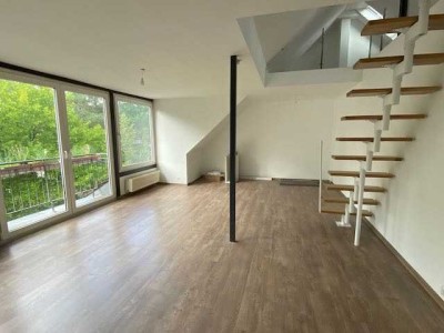 Dachgeschoss Wohnung mit Wohnküche