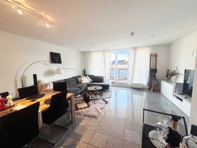 Gesuchter Wohnkomfort mit Sonnenbalkon, Einbauküche u. Stellplatz in der Ratinger City