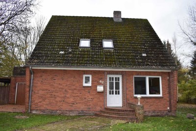 Familienhaus in Top-Lage auf einem großen Naturgrundstück