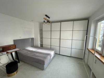 Charmante 1,5-Zimmer Wohnung im 1. OG in München Maxvorstadt