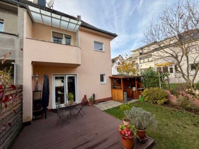 Zurzeit vermietete Doppelhaushälfte mit Garten in begehrter Wohnlage in Troisdorf-City