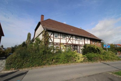 Freistehendes Mehrfamilienhaus
