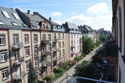 Charmante Altbauwohnung in Frankfurt-Sachsenhausen – mit Balkon & Potenzial in Top-Lage