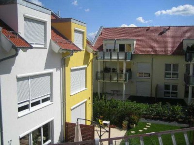 Exklusive Dachgeschosswohnung mit grossem Balkon- provisionsfrei