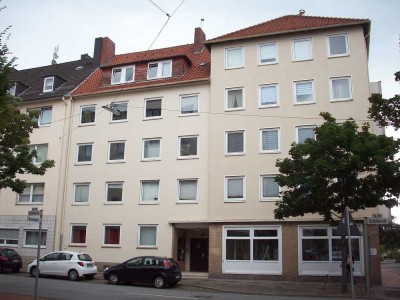 Gepflegte 4-Zimmer-Wohnung mit Balkon im 4. OG in Geestemünde