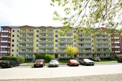 Gemütliche 1-Zimmer-Wohnung mit Balkon und traumhaftem Ausblick über Plauen