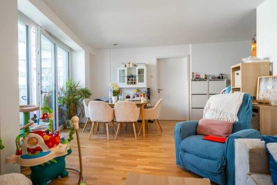 Moderne 2,5-Zimmer-Wohnung mit Einbauküche & umlaufendem Balkon