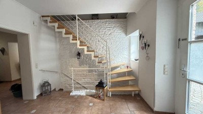 Schönes Haus mit viel Platz in historischem Gemäuer