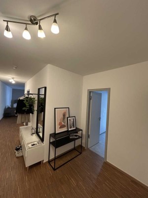 Lichtdurchflutet 2.Zimmerwohnung mit Loggia