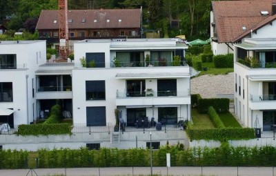 Moderne großzügige 3-Zimmer-Wohnung mit Terrasse/Garten und Seeblick