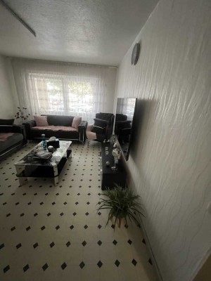 3 Zimmerwohnung, und Keller