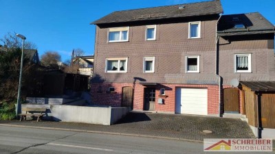 Einfamilienhaus mit vielen Zimmern in Bad Laasphe - Puderbach zu verkaufen.