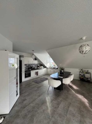 Exklusive 3-Zimmer Dachgeschosswohnung mit Balkon und Aufzug Gütersloh