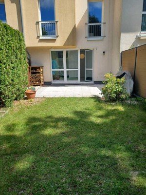 Schönes 4 Zimmer Niedrigenergie-Mittelreihenhaus mit Vollkeller und Carport