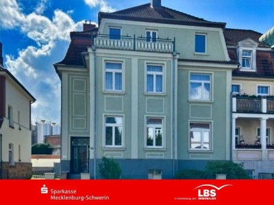 Charmanter Altbau mit drei Wohneinheiten