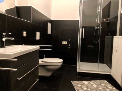 Schöne renovierte 3-Raumwohnung mit Balkon und Stellplatz