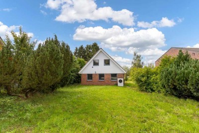 Frisch renoviertes Haus auf großem Grundstück