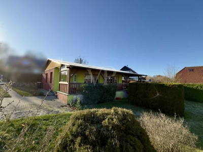 KAPITALANLAGE oder EIGENNUTZ: ein Ferienhaus mit zwei Wohnungen, zwischen Golfplatz und Fleesensee